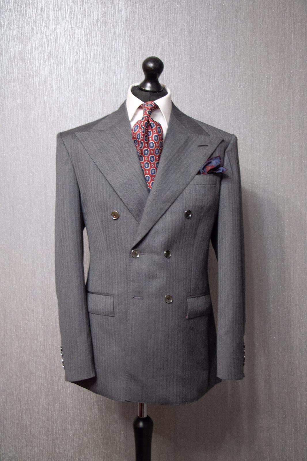 2 Piece Double Breasted Suit "Banks"